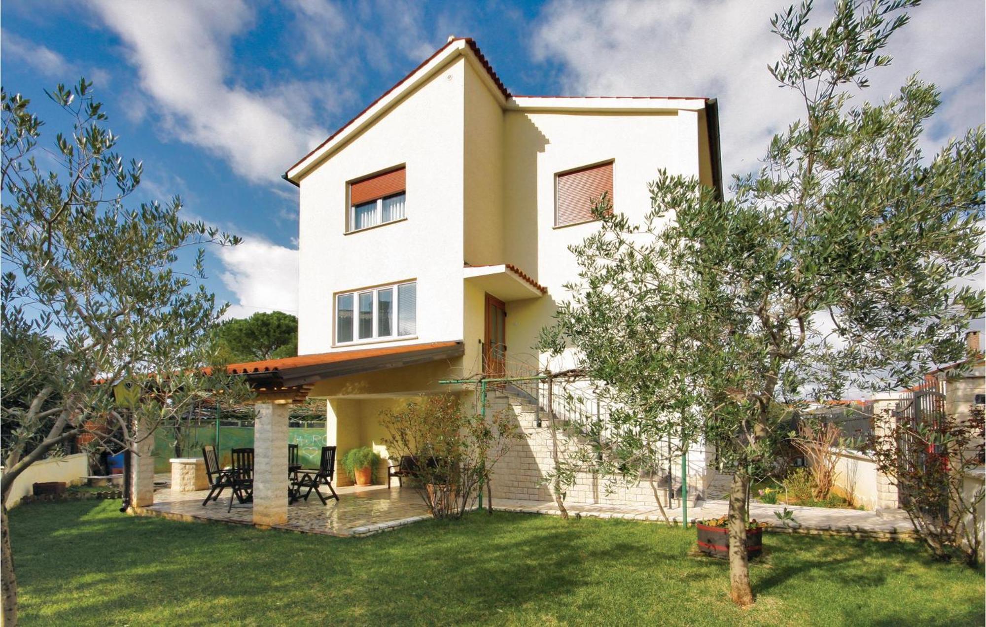 Awesome Apartment In Pula With Wifi Exterior foto